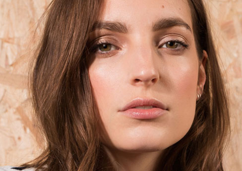 HÉLÈNE M