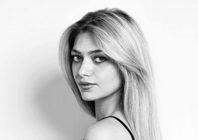 LOUNA S